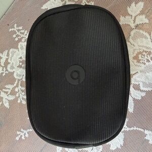 Beats by Dre Headphone Case Unisex OS Black Excellent Hard Shell Zippered Case